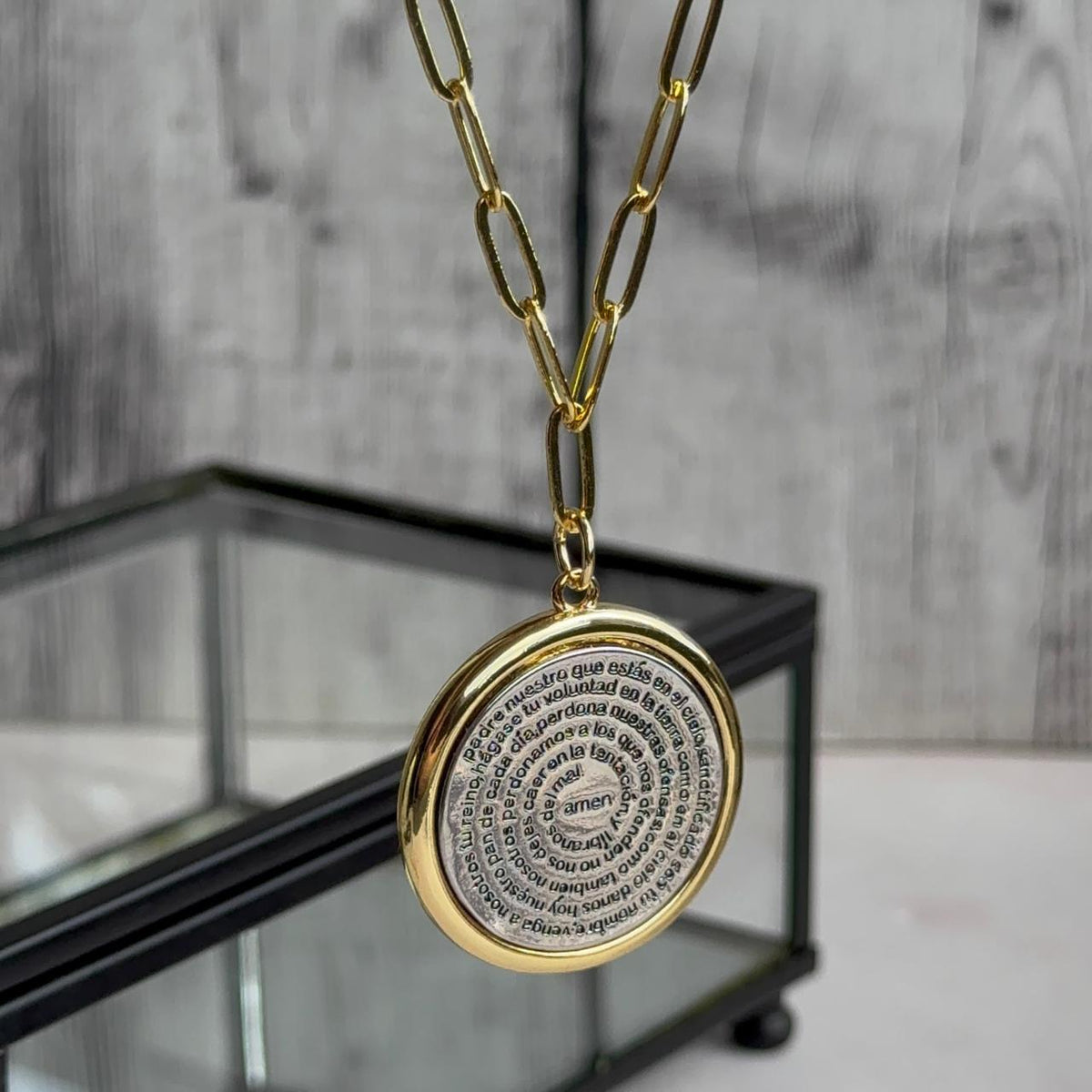 Collar Medallón Padre Nuestro