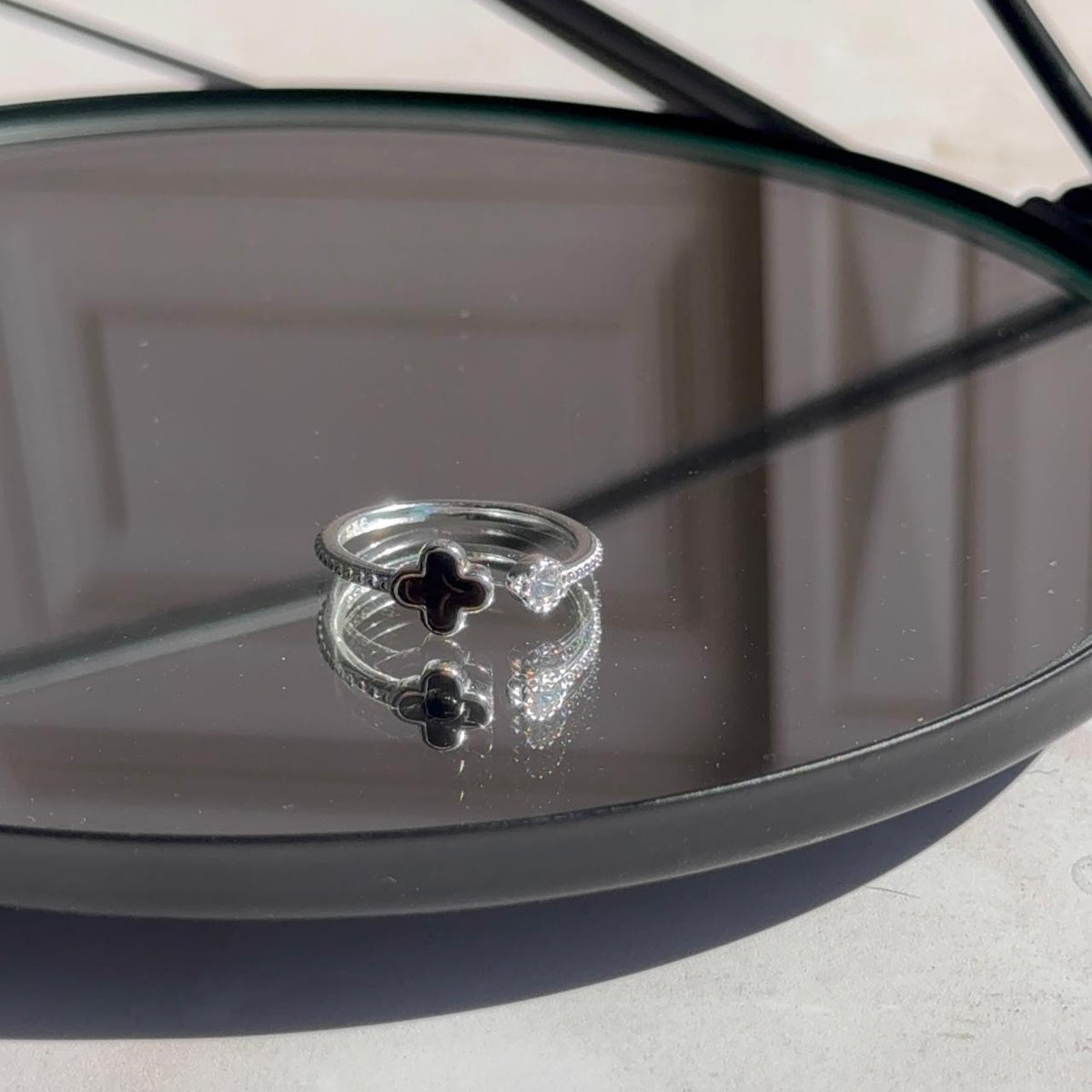 Anillo Trébol Ónix