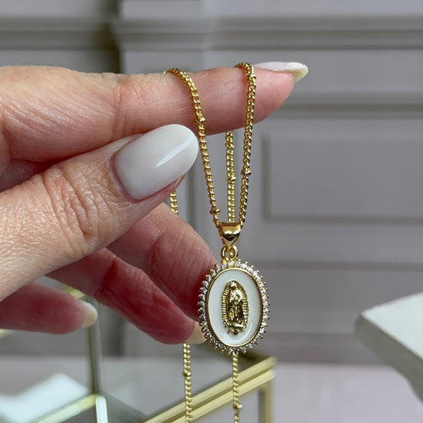Collar Virgen de Guadalupe Esmaltada Blanco