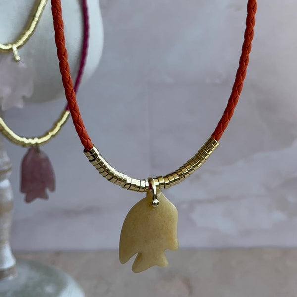 Collar Cuero Trenzado y Piedra Pez