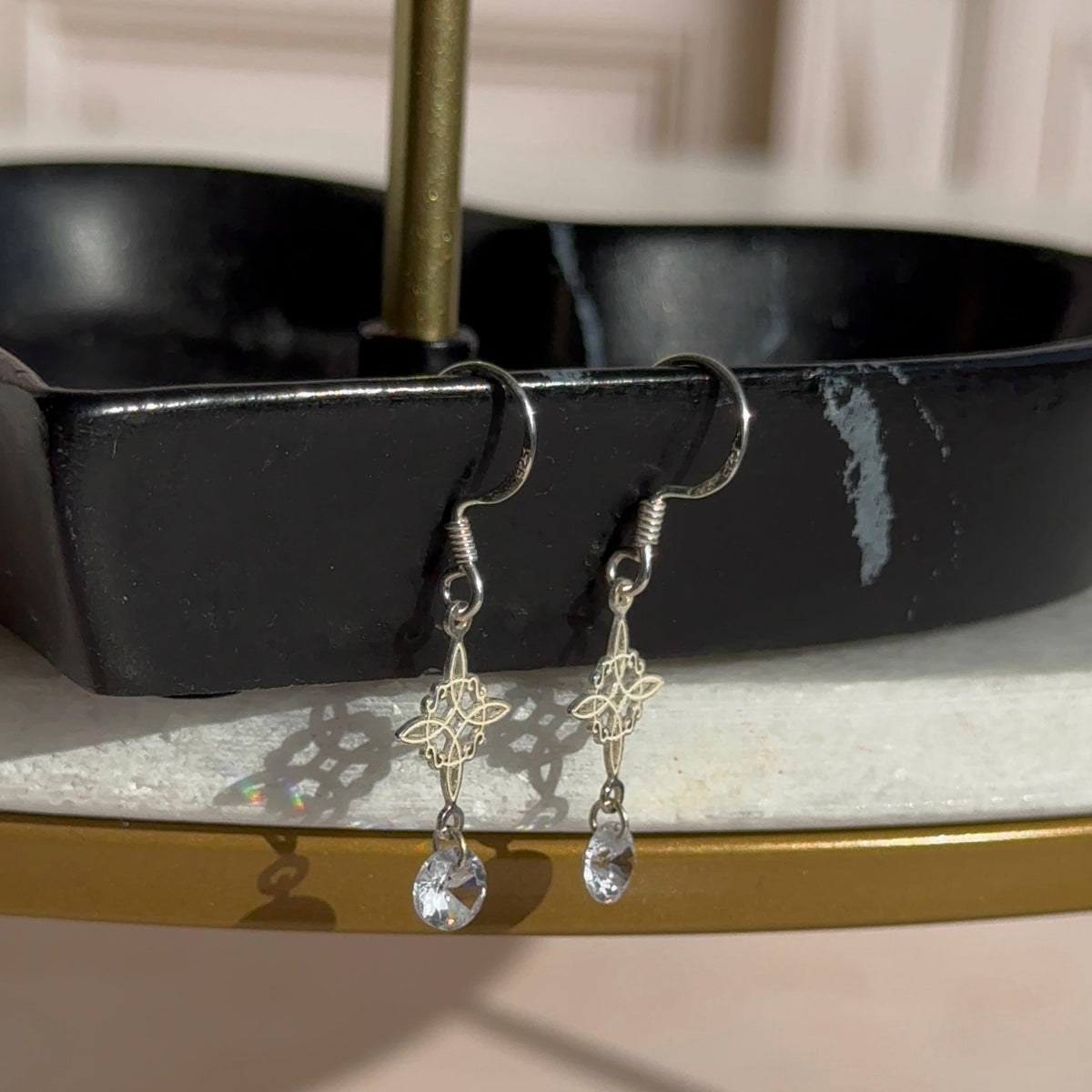 Aros Nudo de Bruja con Cristal
