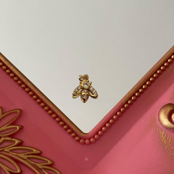 Charm Abejita Circones Baño de oro