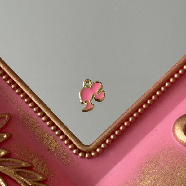 Charm Barbie Esmaltado Baño de oro