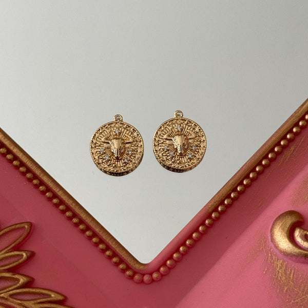 Charm Buey Circones Baño de oro