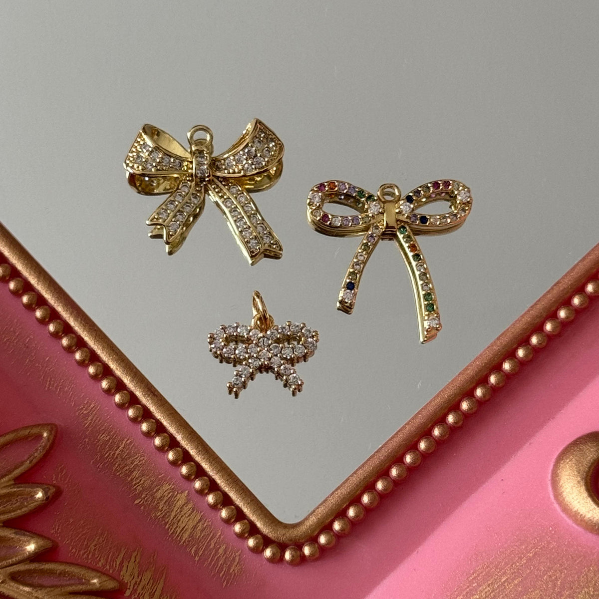 Charm Cinta Circones Baño de oro