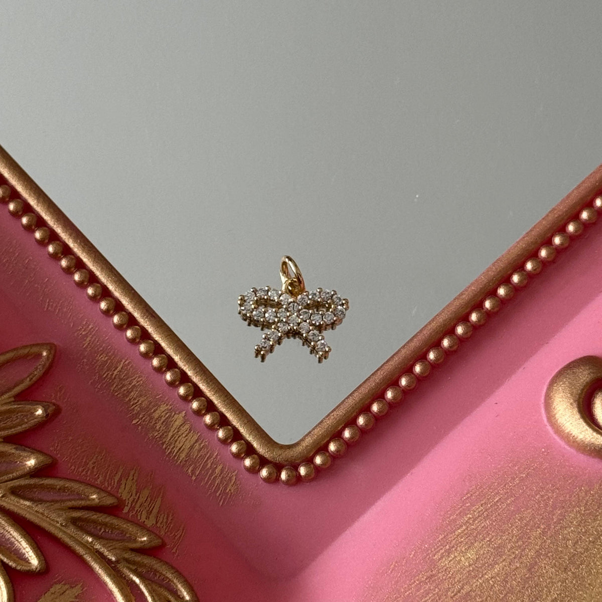 Charm Cinta Circones Baño de oro