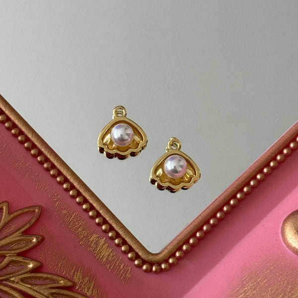 Charm Conchita y Perla Baño de oro