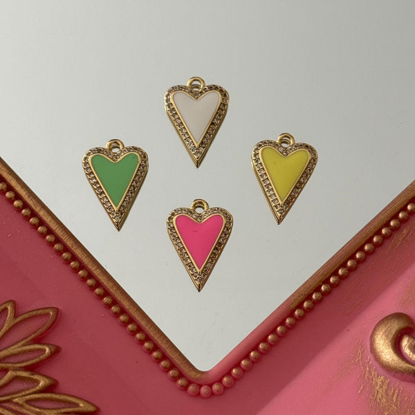Charm Corazón Circones Esmaltados Baño de oro