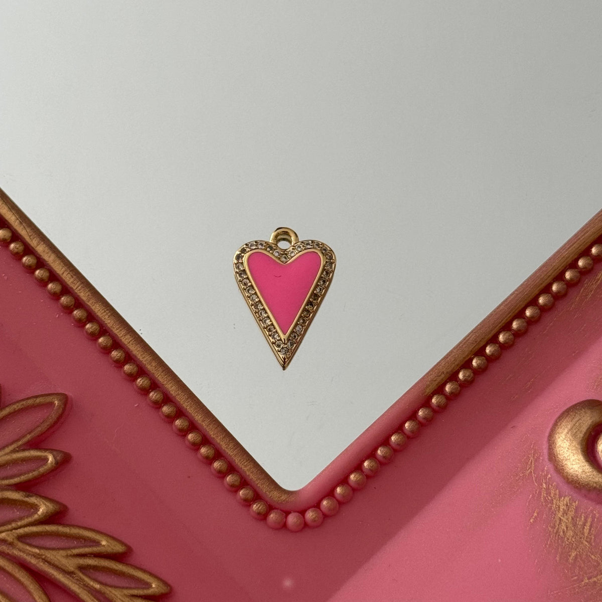 Charm Corazón Circones Esmaltados Baño de oro