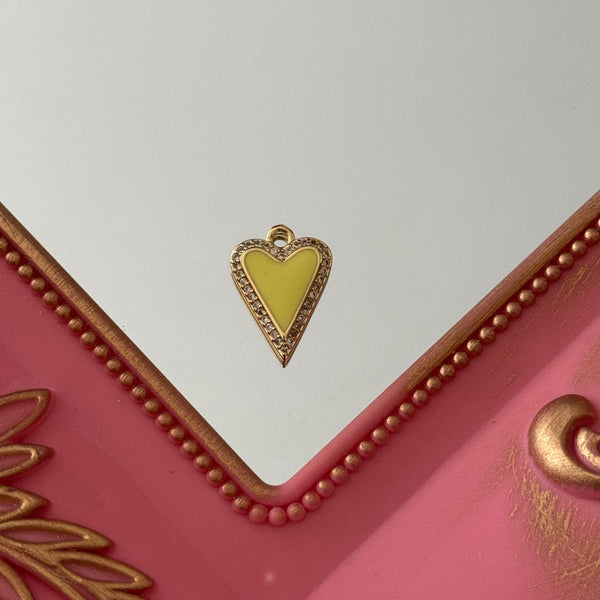 Charm Corazón Circones Esmaltados Baño de oro