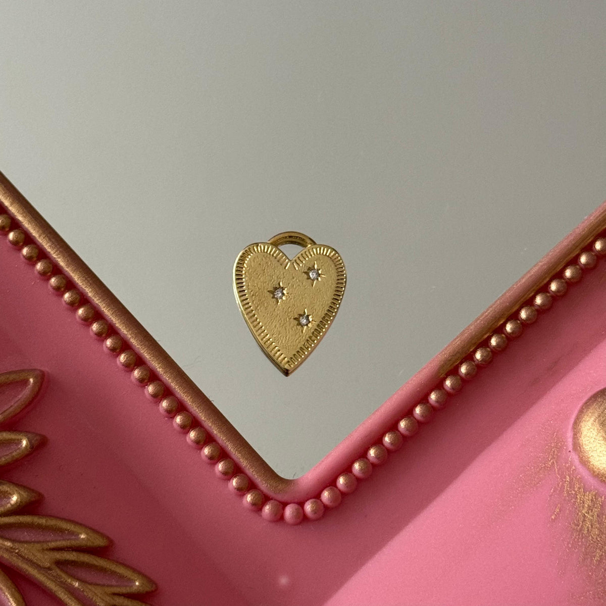 Charm Corazón y Circones Baño de oro
