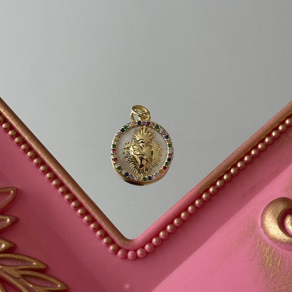 Charm Detente Corazón Circones Baño de oro