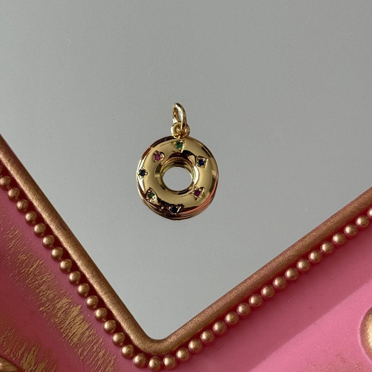 Charm Donut Baño de oro