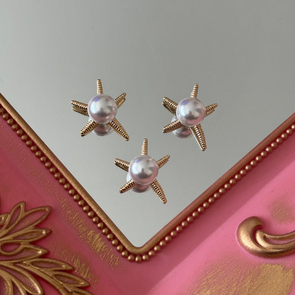 Charm Estrellita de Mar y Perla Baño de oro
