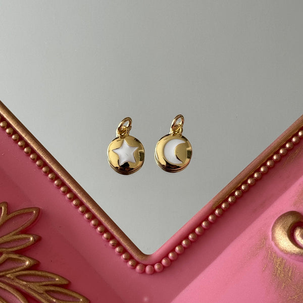 Charm Formas Esmaltadas Baño de oro