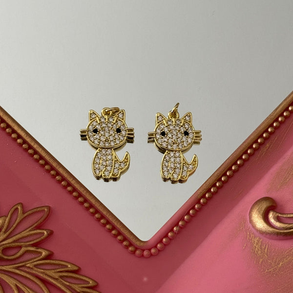 Charm Gatito Circones Baño de oro