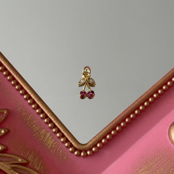 Charm Guinda Circones Baño de oro