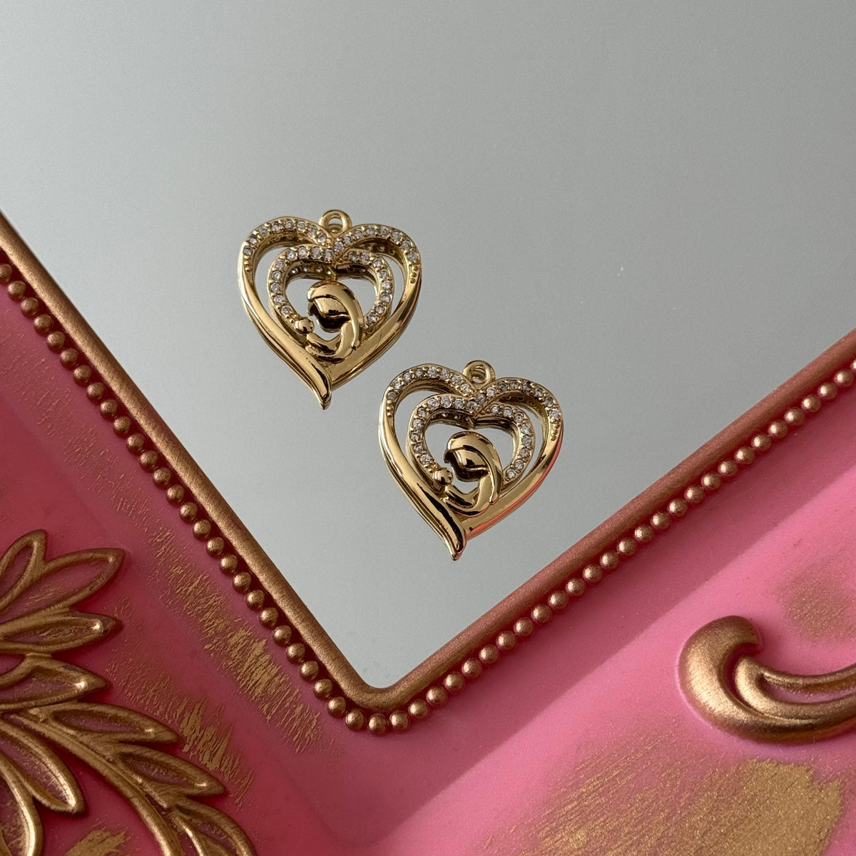 Charm Mamá Hijo en Corazón Circones Baño de oro