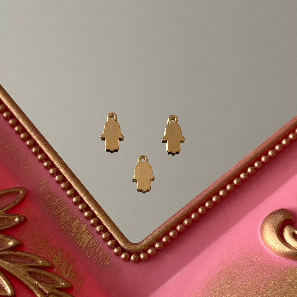 Charm Mano de Fátima Baño de oro