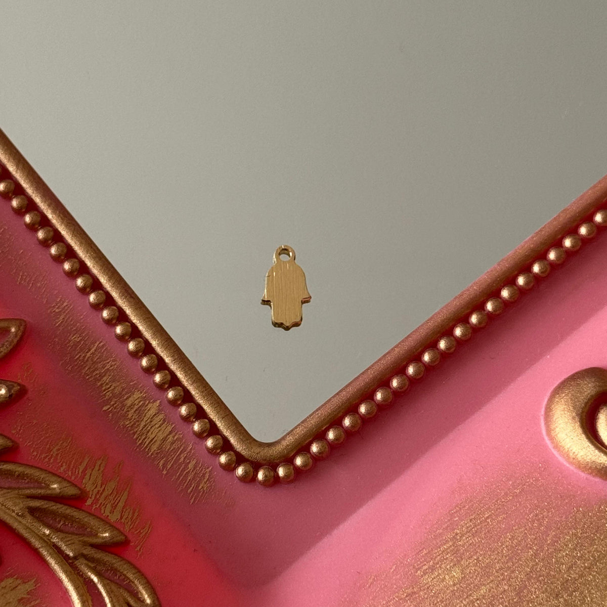 Charm Mano de Fátima Baño de oro