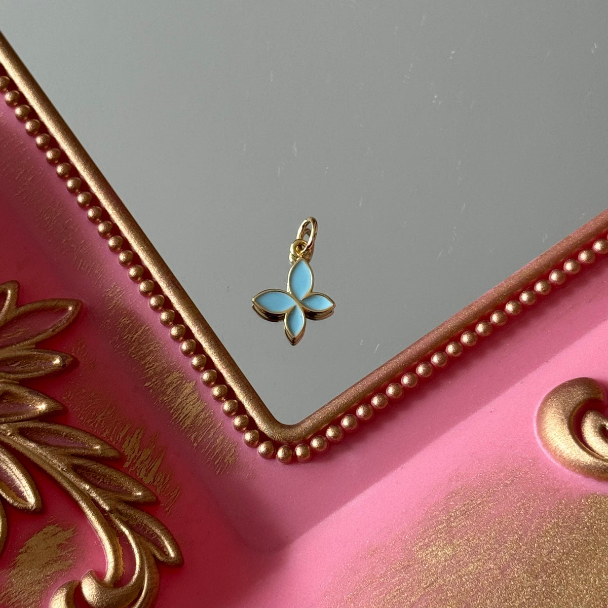 Charm Mariposa Esmaltado Colores Baño de oro