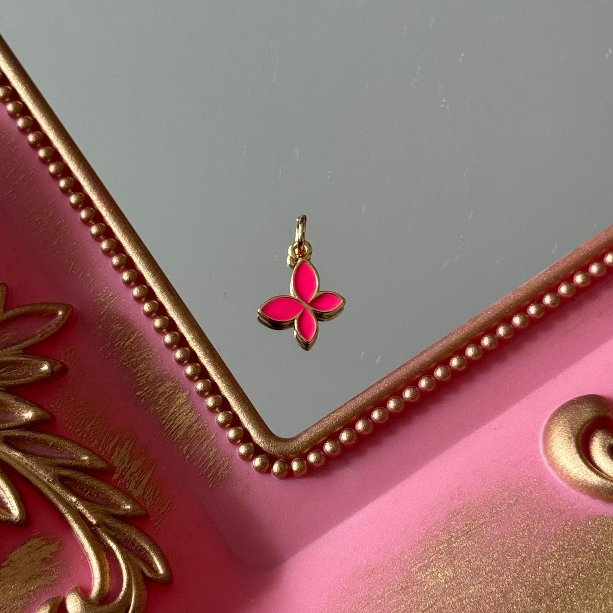 Charm Mariposa Esmaltado Colores Baño de oro