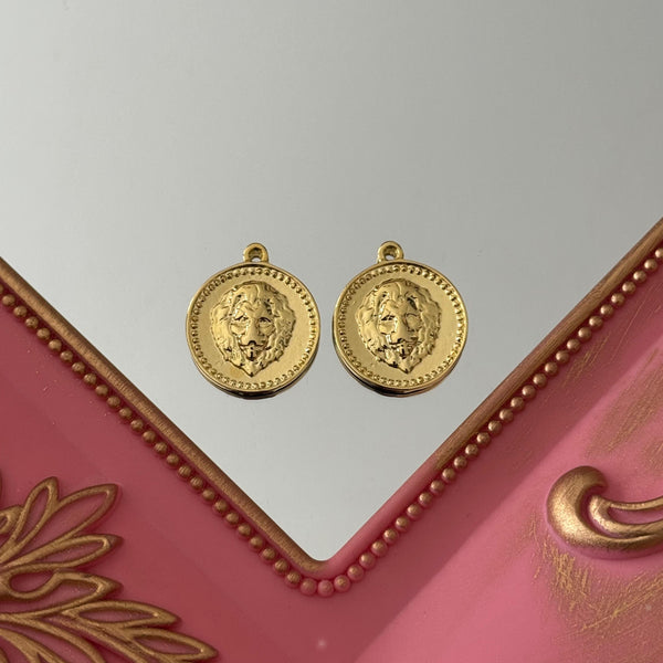 Charm Medalla León Baño de oro