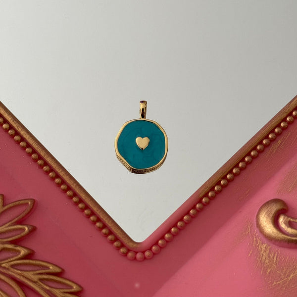 Charm Medallita Esmaltada Baño de oro