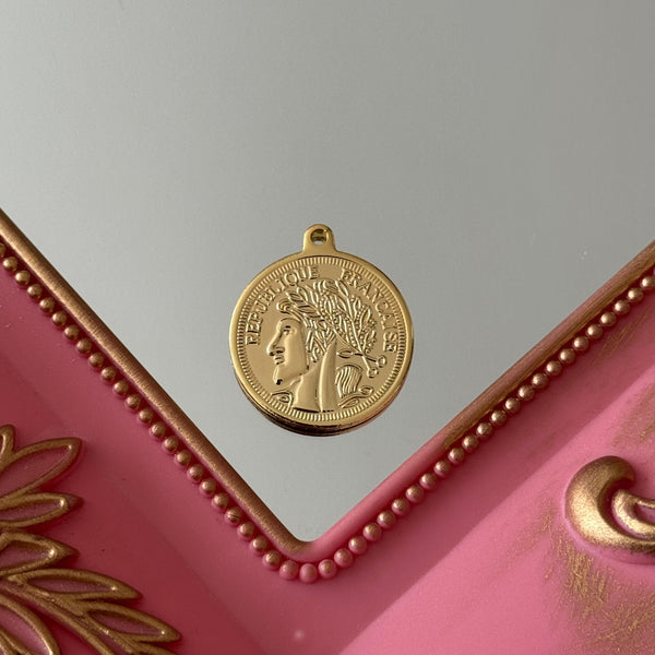 Charm Monedas Baño de oro