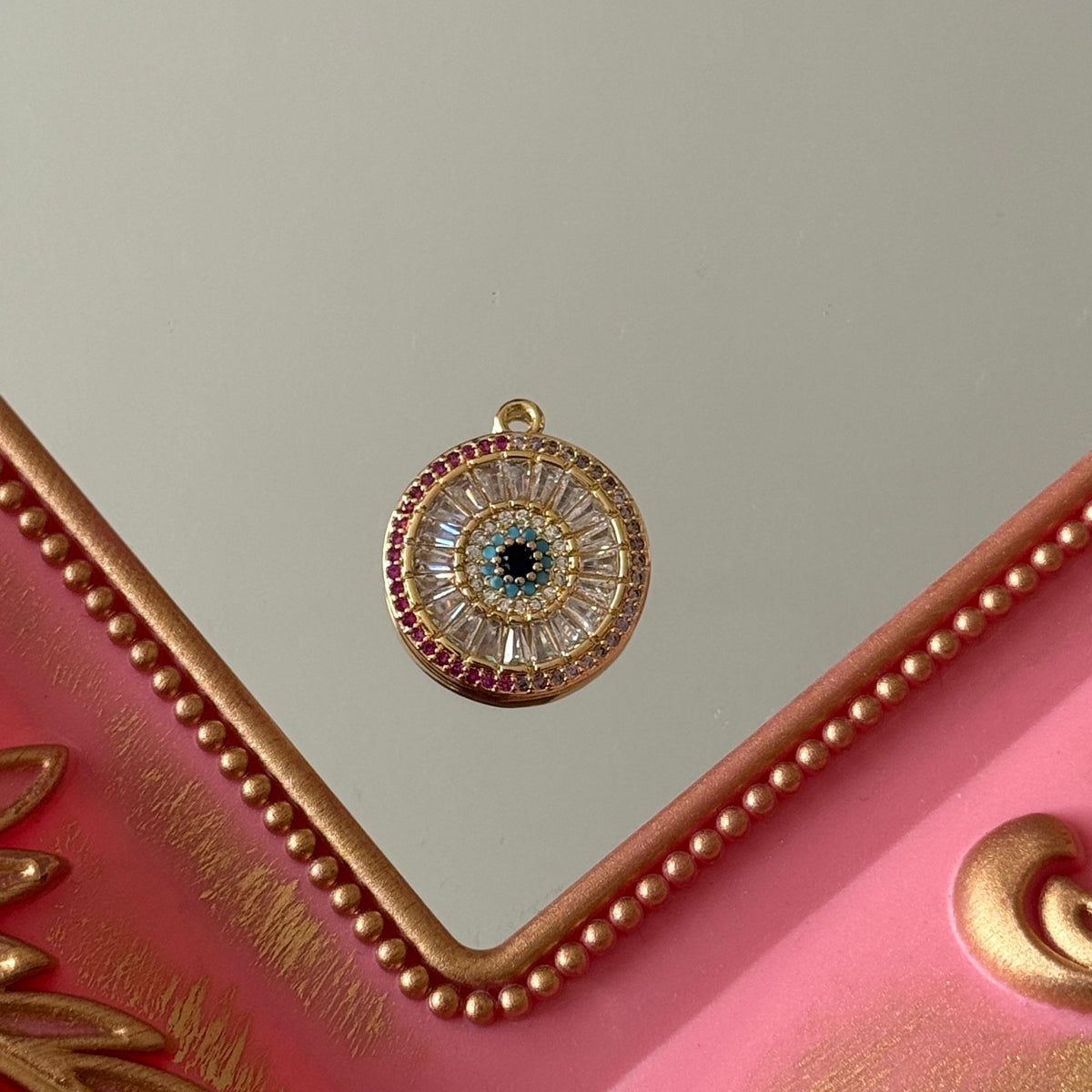 Charm Ojo Protector Circones y Cristales Baño de oro