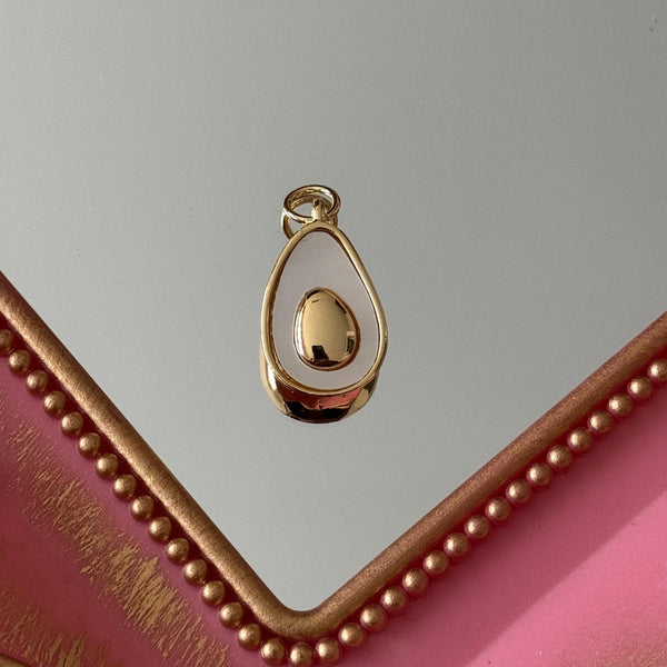 Charm Palta Nácar Baño de oro