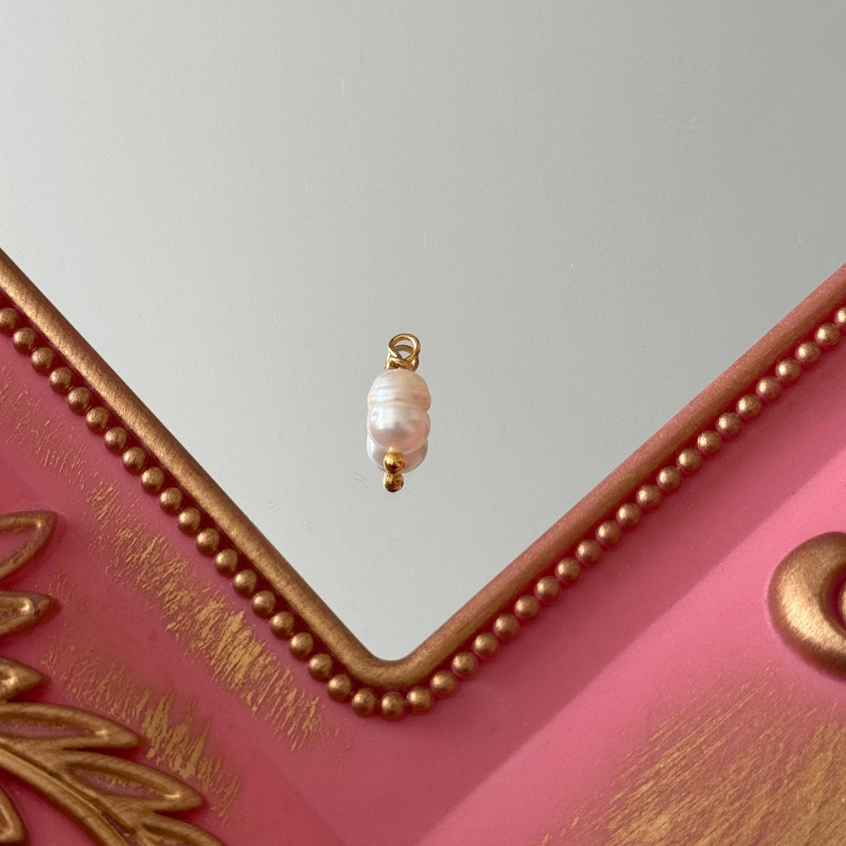 Charm Perla Baño de oro