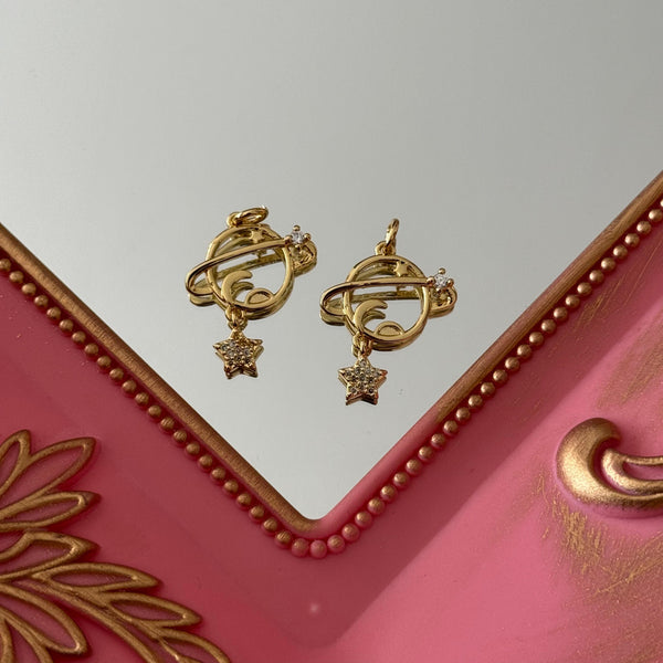 Charm Planeta Estrella Baño de oro