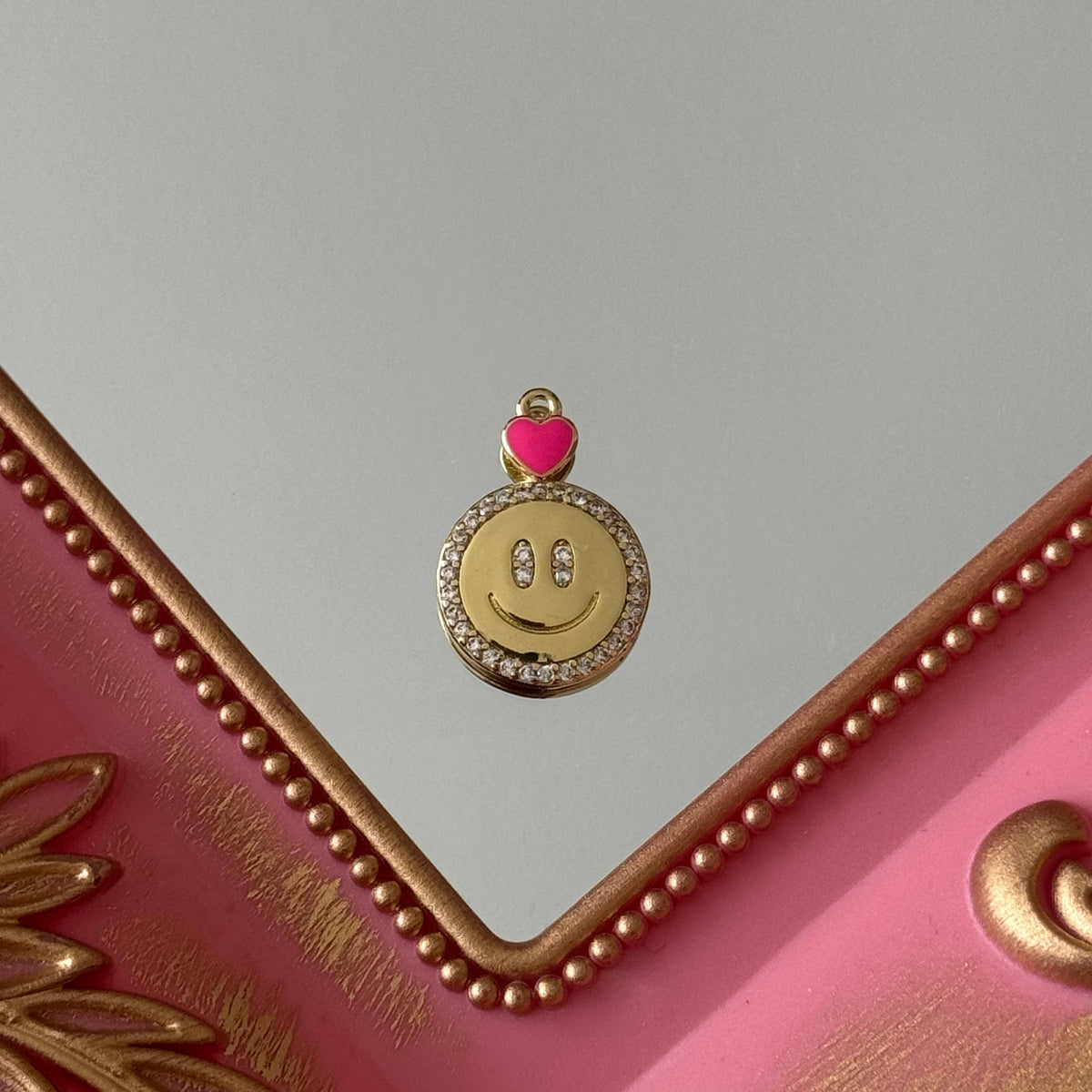 Charm Smile Circones y Corazón Baño de oro