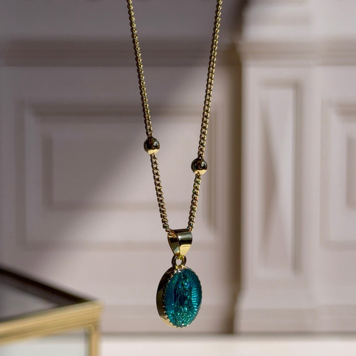 Collar Virgen de Guadalupe Turquesa