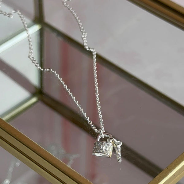 Collar Candado y Llave