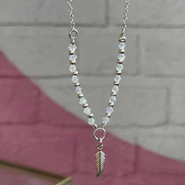 Collar Cristales y Alita