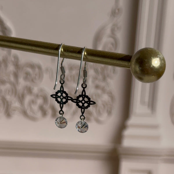 Aros Nudo de Bruja con Cristal