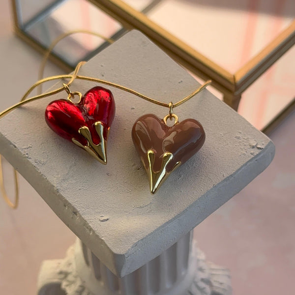 Collar Corazón Llamas Satín