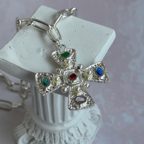 Collar Cruz Cristales y Perlas