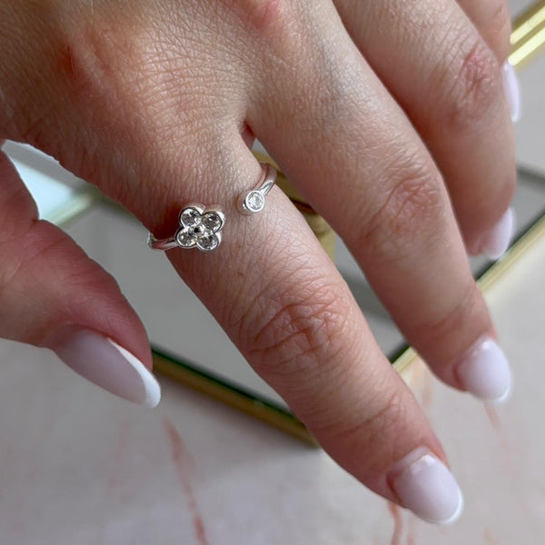 Anillo Flor Circones