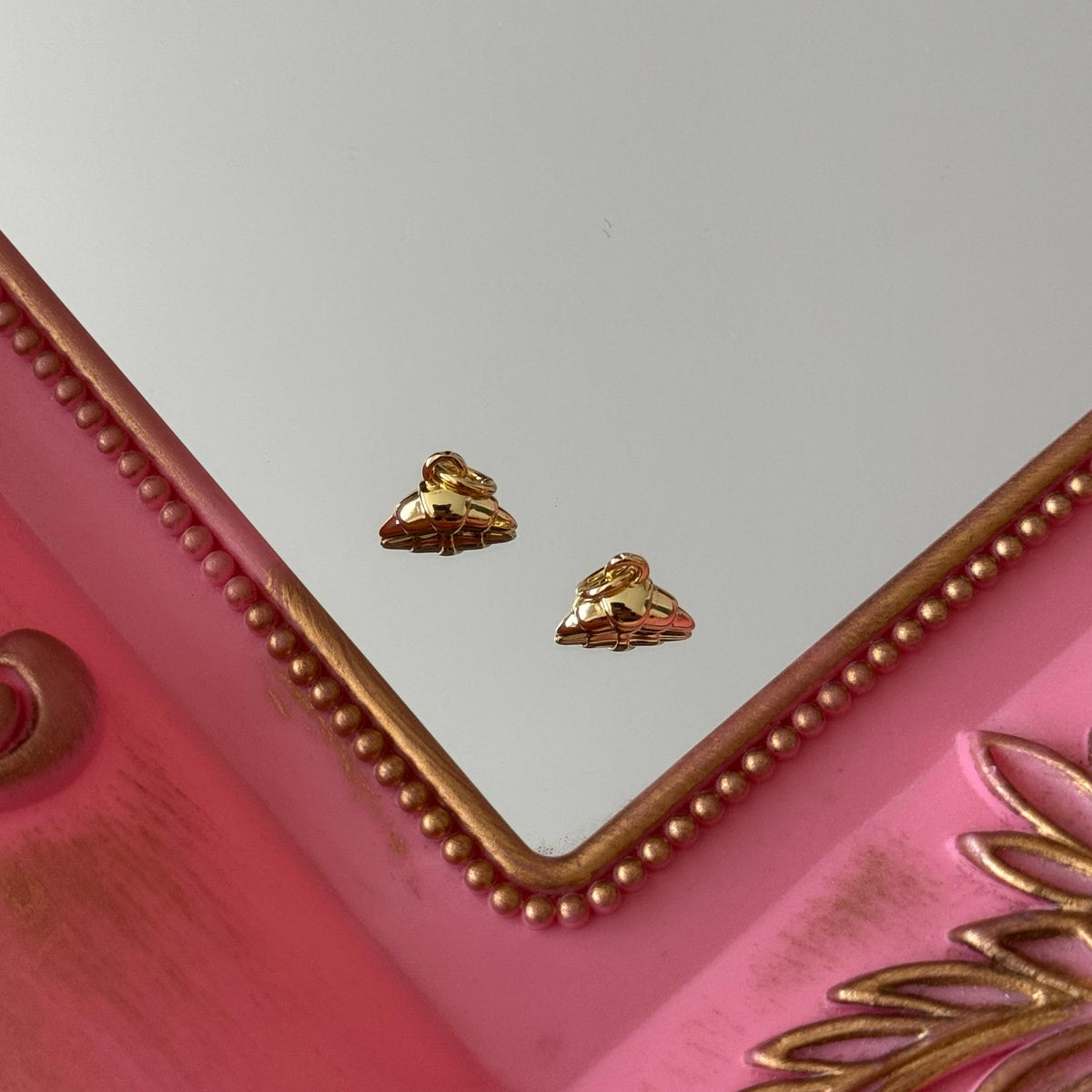 Charm Croissant Baño de oro
