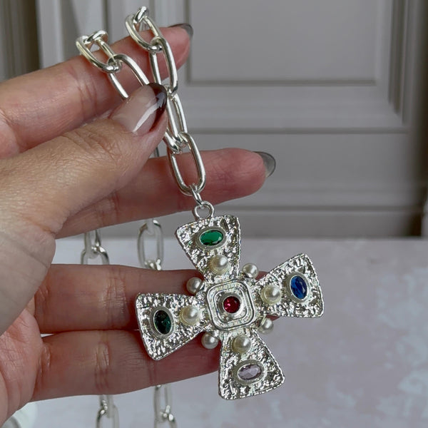 Collar Cruz Cristales y Perlas