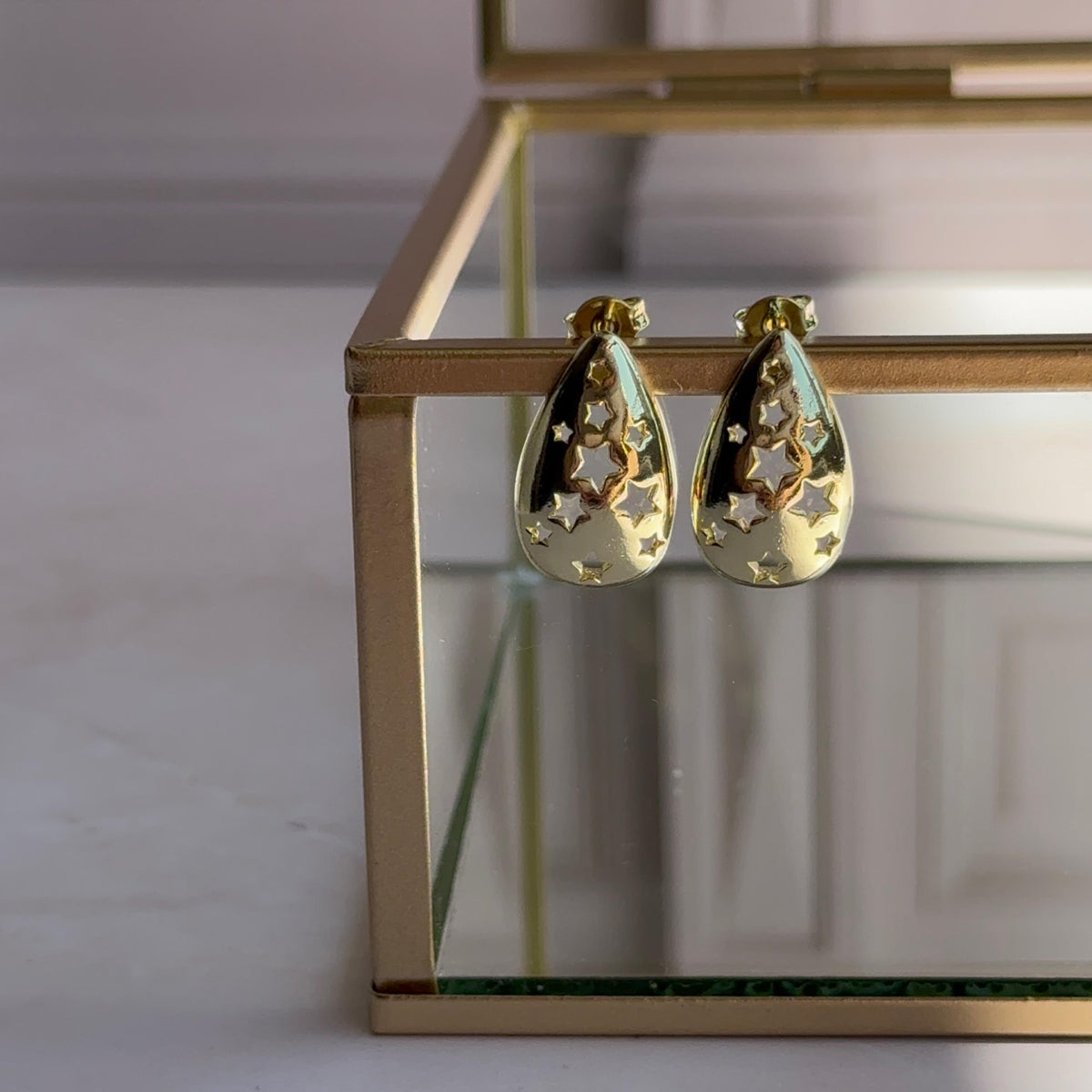 Aros Gota Estrellados Baño de oro