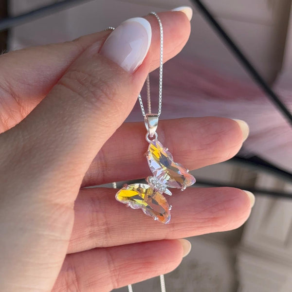 Collar Mariposa Cristal Tornasol