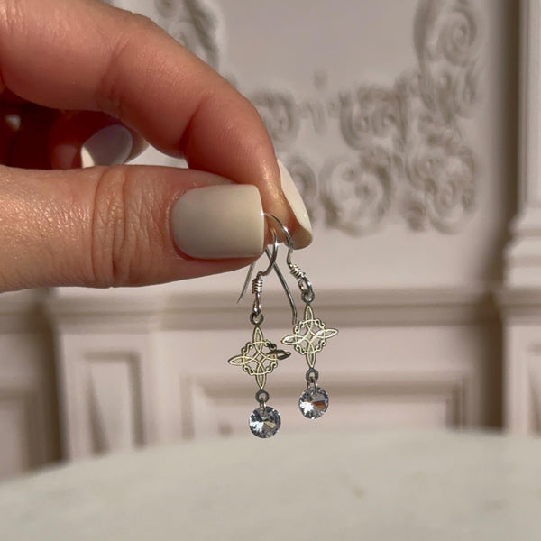 Aros Nudo de Bruja con Cristal