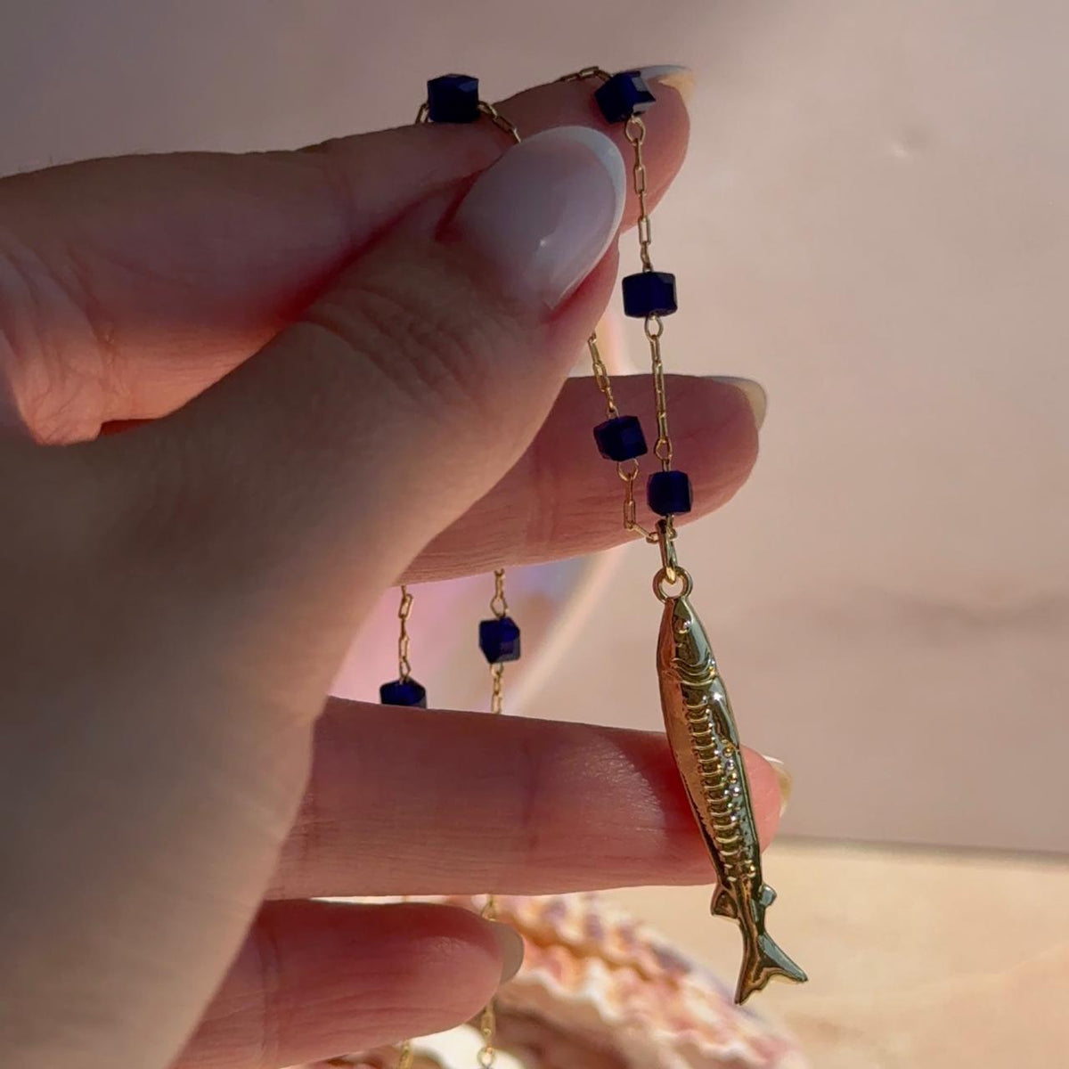 Collar Fish