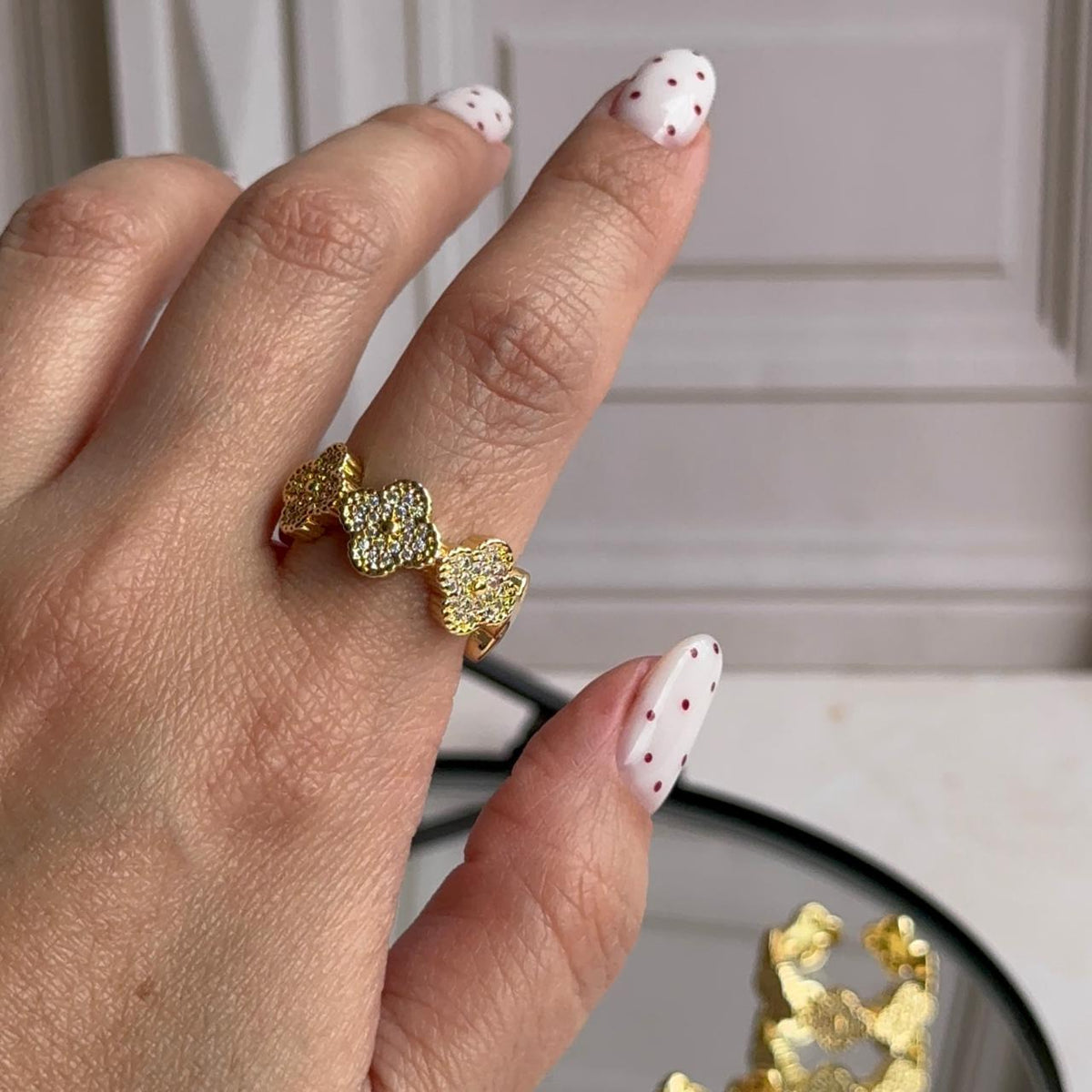 Anillo Flores Circones