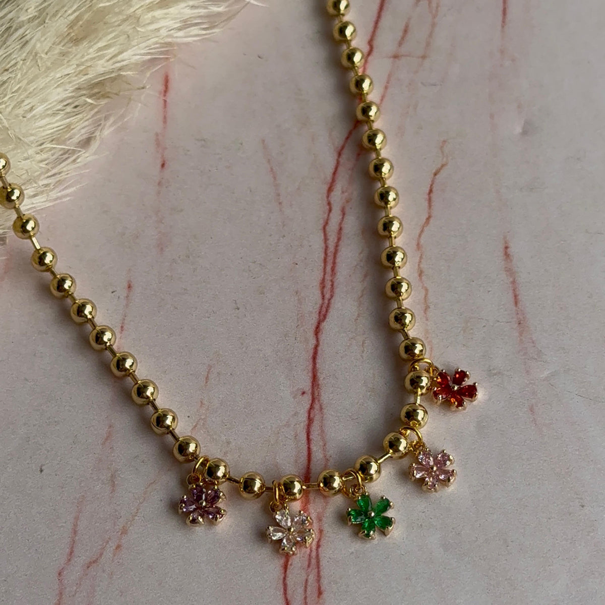 Collar Charms Flores Baño de oro