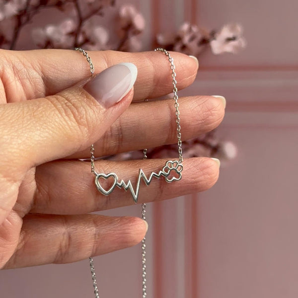 Collar Patita de Perro y Corazón